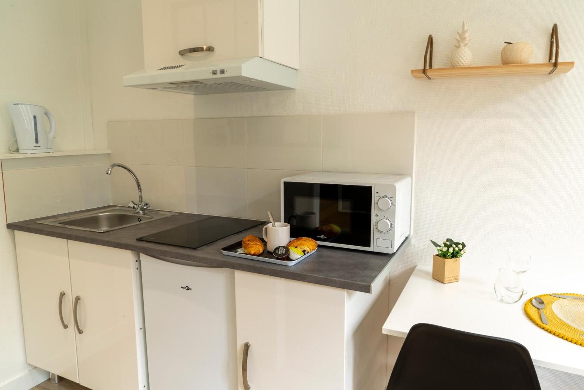 Stockholm- Studio Serenite Avec Jardin Charleville-Mézières Buitenkant foto