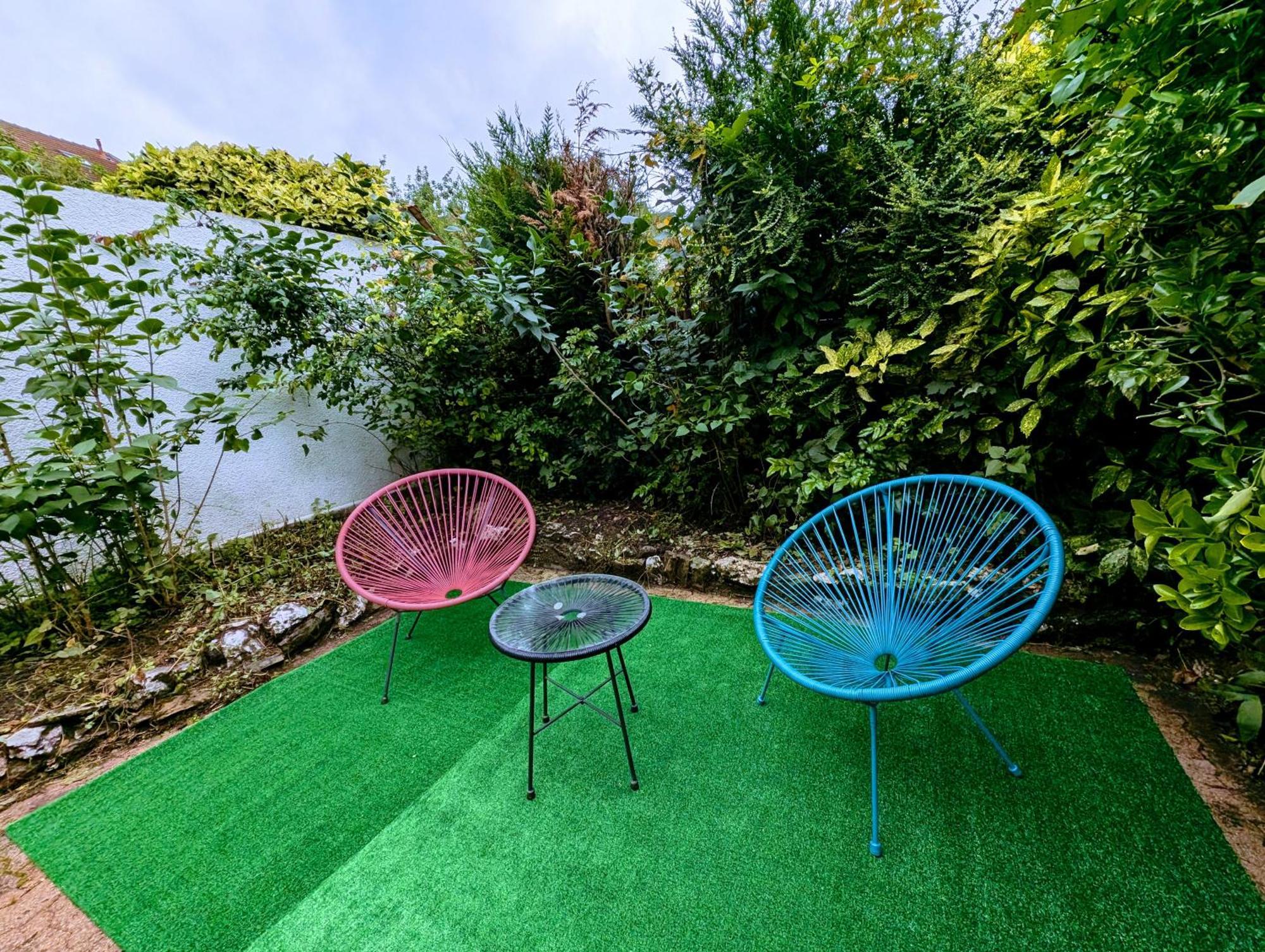 Stockholm- Studio Serenite Avec Jardin Charleville-Mézières Buitenkant foto