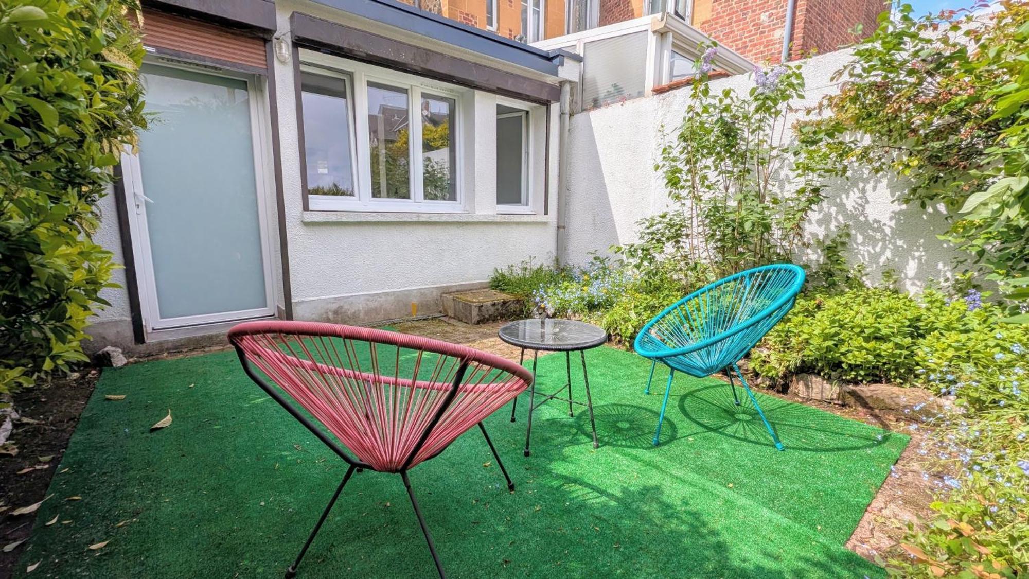 Stockholm- Studio Serenite Avec Jardin Charleville-Mézières Buitenkant foto